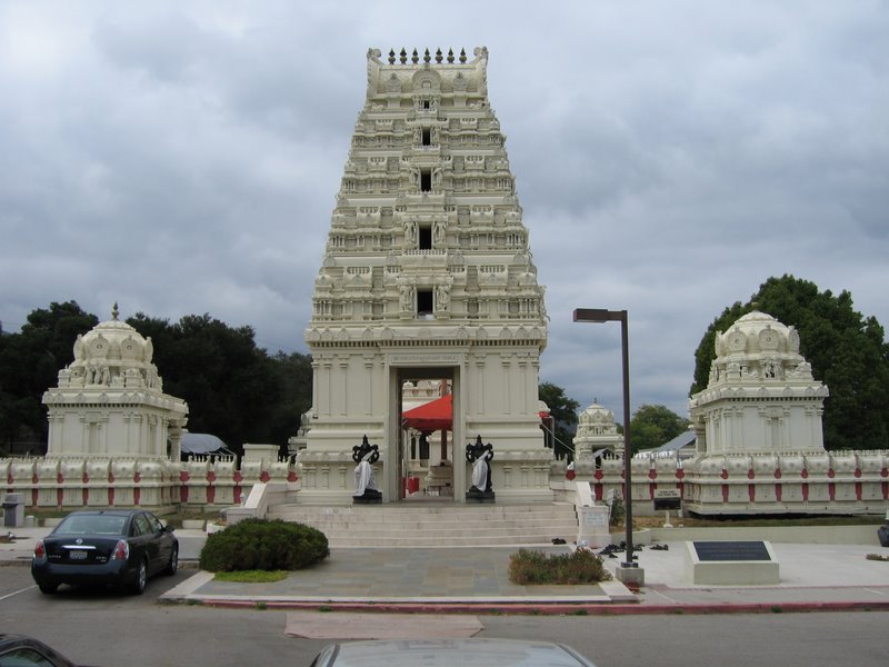 Wonderful Hindu Temples abroad: Lord Venkateshwara Temple(Birmingham United Kingdom), Malibu Hindu Temple(Malibu California US), Shiva-Vishnu Temple(Livermore California US) and many more