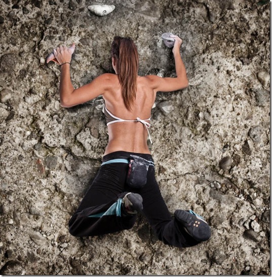 girls-rock-climbing-25