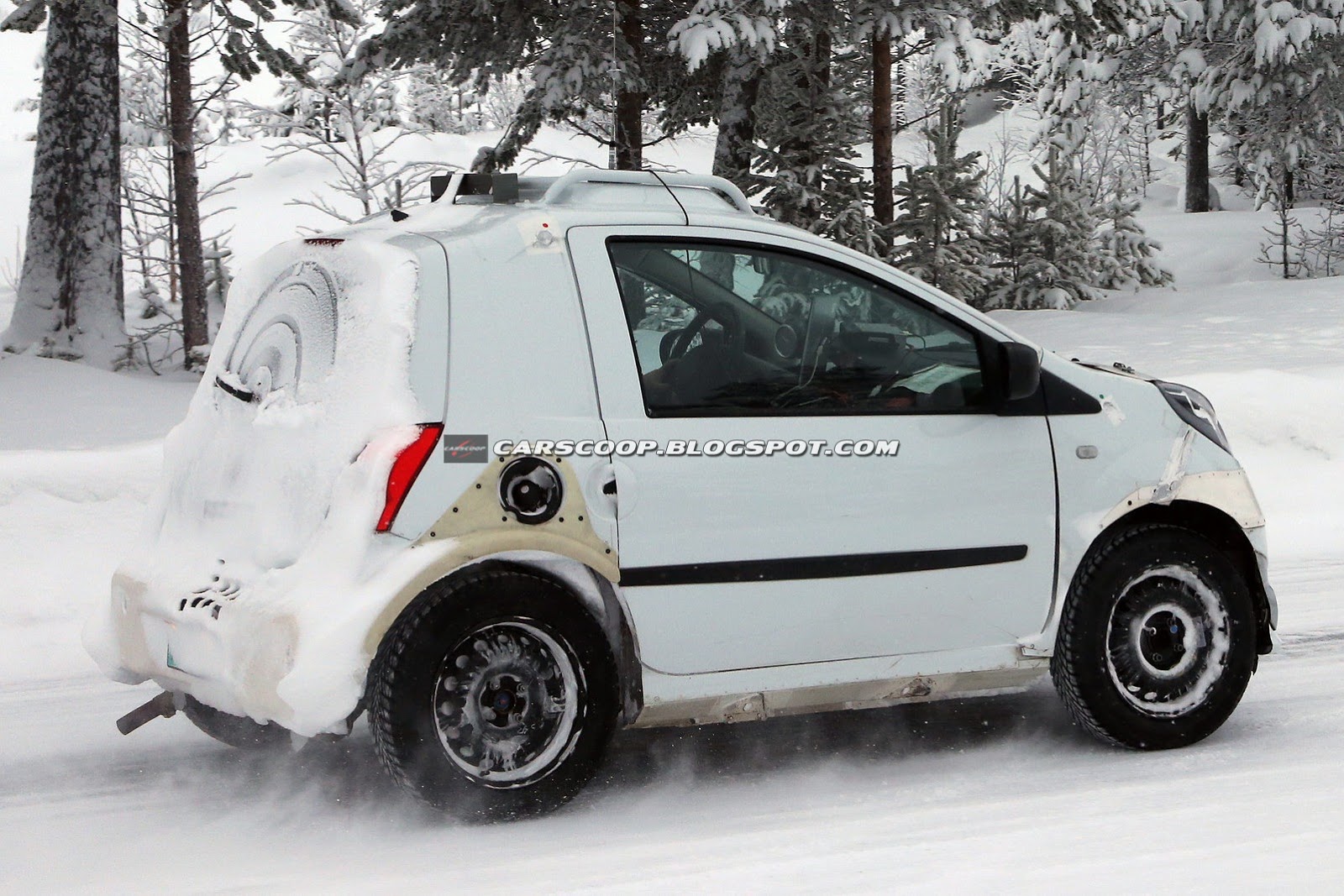 [2014-Smart-ForTwo-5CSP%255B3%255D.jpg]