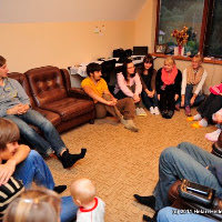 Kolgata noortemeeskonna ühine palveaeg Tiidreku juures