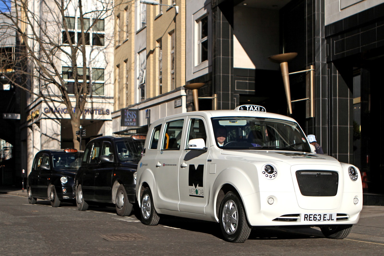 [Frazer-Nash-Range-Extended-Electric-Metrocab-5%255B3%255D.jpg]
