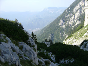 KONJIC U DOLINI