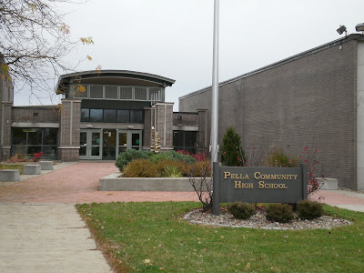 Main entrance to Pella High School