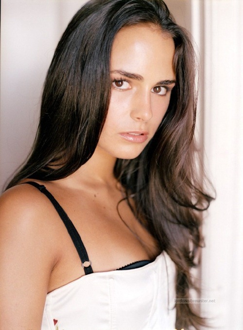 jordana brewster linda sensual photoshoot desbaratinando  (26)