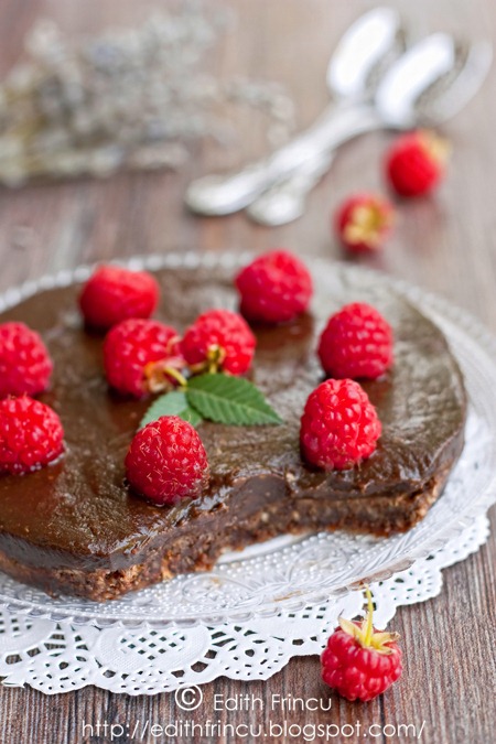 tarta cu ciocolata raw