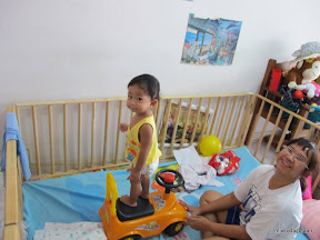พู่กันกลับมาร่าเริงและตายายกลับแล้ว