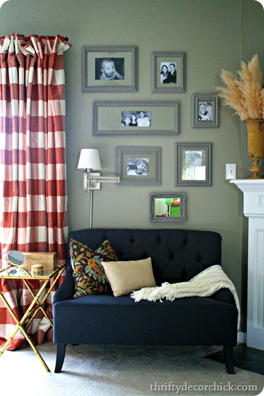 gray gallery wall photos