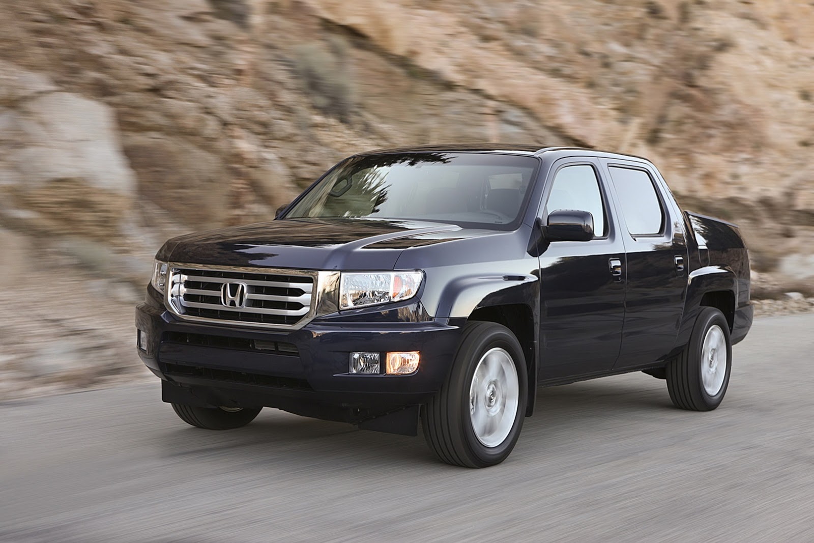 [2014_Honda_Ridgeline_RTL_26%255B2%255D.jpg]