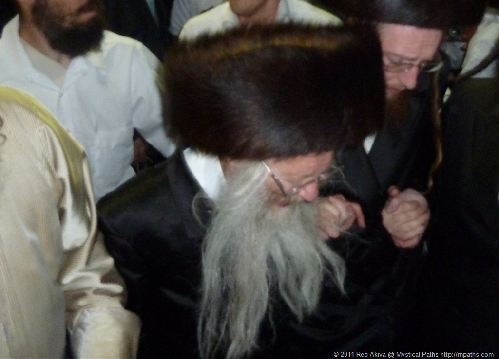 [2011-05-21%2520Meron%2520Lag%2520Bomer%2520-%2520Akiva%2520070%255B9%255D.jpg]
