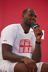 other event 110813 asia tour chengdu 1 10 The 2011 LeBron James Basketball Tour Visits Chengdu (China)