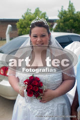 Fotos do evento VINÍCIUS&DERENICE. Foto numero 016. Fotografia (fotografias) da Art Tec Fotografias que faz fotos de casamento, fotos de festas, fotos de eventos sociais, fotos de aniversário, fotos de formatura, fotojornalismo, ensaios fotográficos, fotos de estúdio, book fotográfico e outros serviços fotográficos em Pelotas, RS, e outras cidades do Rio Grande do Sul. fotos casamento de pelotas rs para noivas casamentos rio grande do sul foto fotografia penteados modelo havaiano dj arranjos mesa