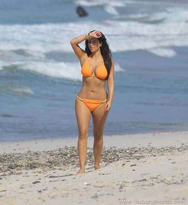kim-kardashian-linda-sensual-sexy-sedutora-boob-peitos-decote-ass-bunda-gostosa-desbaratinando-sexta-proibida (93)