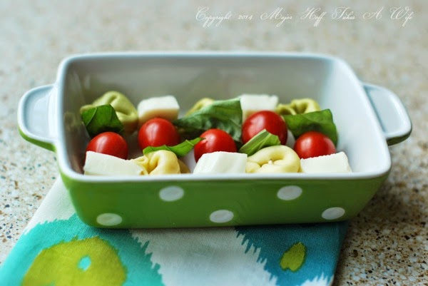 Easy tomato tortellin appetizer.jpg Easy tomato tortellin appetizer