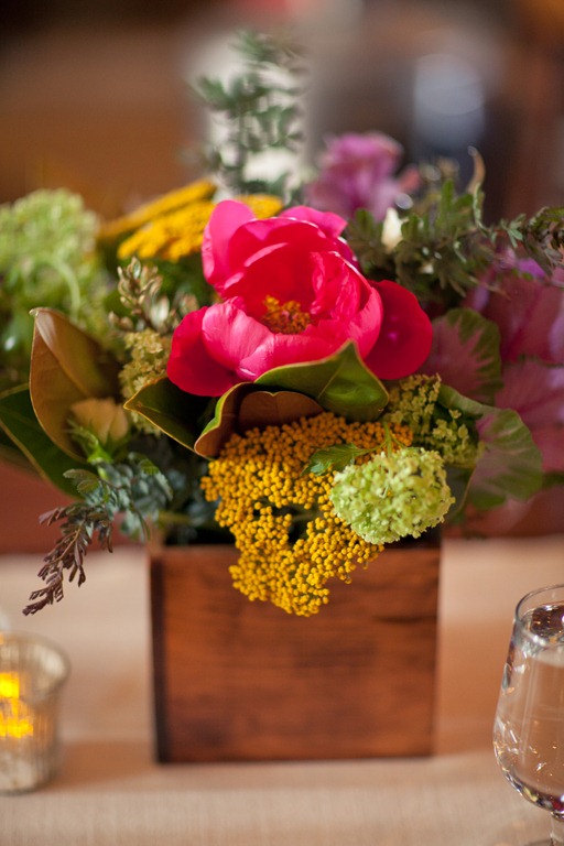[0594-april-flowers6.jpg]