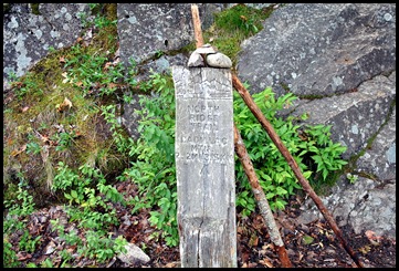 02 - Trailhead marker with cairn and poles