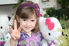 Álbum de fotos de Gabriella. Fotografias de Adriana Pimenta Produções, que faz foto e vídeo de casamentos, aniversários e eventos em geral, bem como fotoprodutos, fotolivros e álbuns diagramados. Atua em São Paulo. Album (digital) de fotos de Gabriella. Fotografias digitais de Adriana Pimenta Produções, que faz foto e vídeo de casamentos, aniversários e eventos em geral, bem como fotoprodutos, fotolivros e álbuns diagramados. Atua em São Paulo. fotos de casamento sao paulo sp para fotografia são fotografos casamentos festa infantil crianças aniversario fotoprodutos filmagem vídeo fotografias eventos foto e