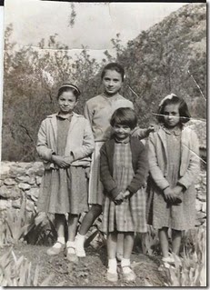Tα Καγκαλάκια , Μαρία , Ελένη , Χρυσούλα και  η  Κατίνα  Ν. Ασημακοπούλου