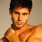 Veja esse e outros ensaios no http://www.my.opera.com/theboyv02