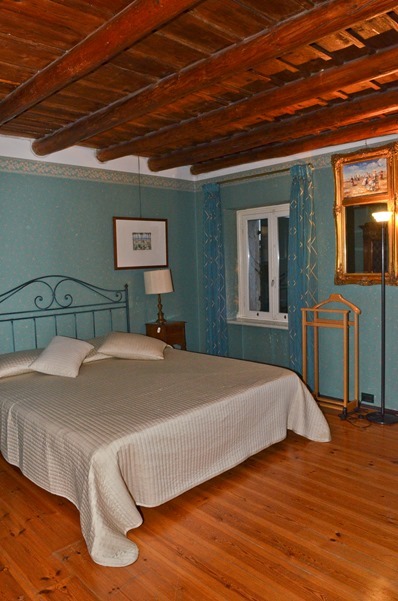 Italian Villa-4