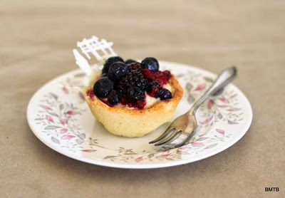 Berry Tarts by Baking Makes Things Better (2)