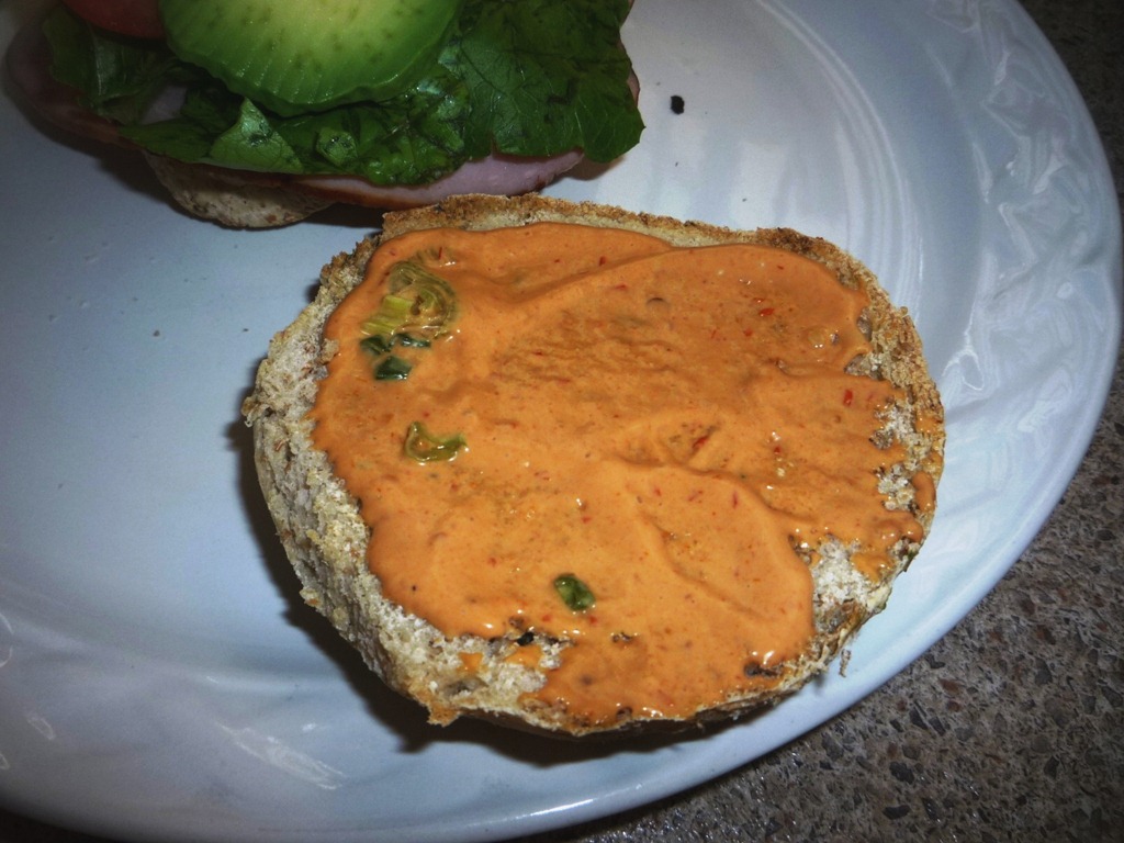 [6.-Pan-la-tapa-con-Salsa-Mayonesa-ch.jpg]
