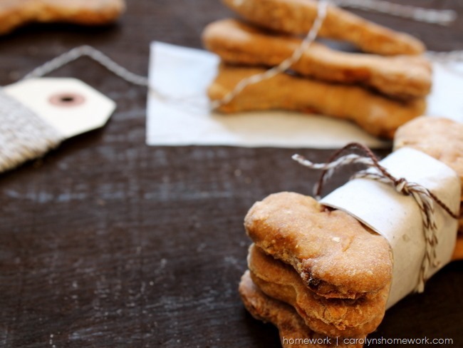 Homemade Carrot & Banana Dog Biscuits via homework  | carolynshomework.com  