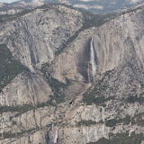 Vista da Upper and Lower Yosemite Falls - Yosemite National Park, California, EUA