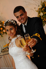 Fotos do evento Paty + Jonatas. Foto numero 0216 do Studio Caldas, do Rio de Janeiro, RJ. Lincoln Caldas e equipe fazem fotos de casamento (fotografias de casamentos), fotos de making-of (making of de noiva), fotos em estudio (ensaios fotograficos), fotos de casal (ensaios fotograficos de e-session), fotos de familia, videos de casamento (filmagem de casamentos), videos de making-of e clipes de casamento. Fotojornalismo e videojornalismo no Rio de Janeiro, RJ. fotos casamento rio de janeiro fotografias casal rj foto eventos familia noiva ensaio fotografico videos galeria noivas fotografo evento casar retrato fotografía vestidos gala fotografos com e madrinhas