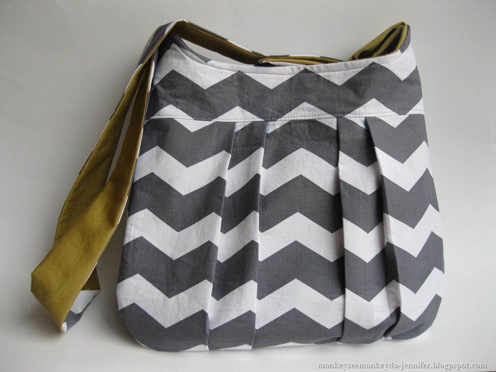[gray%2520and%2520yellow%2520chevron%2520pleated%2520bag%2520%252812%2529%255B3%255D.jpg]