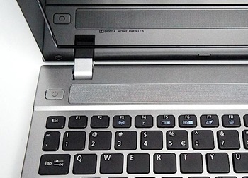 ACER Aspire V3-571G Core i7 design