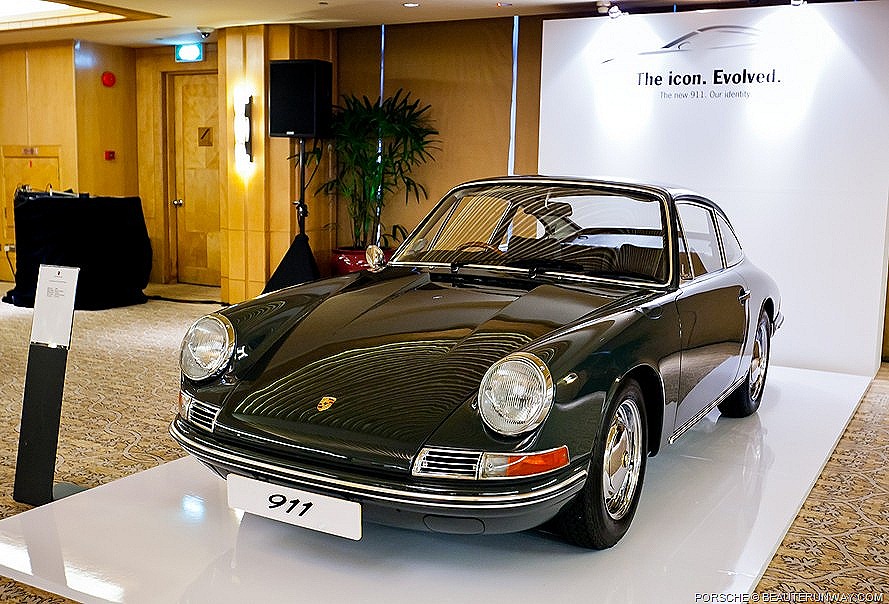 [PORSCHE%2520911%2520CARRERA%2520NEW%2520AND%2520CARRERA%2520S%2520AND%2520PORSCHE%2520FINANCIAL%2520SERVICES%2520SINGAPORE%2520LAUNCH%2520AT%2520RITZ%2520CARLTON%2520MILLENIA%255B2%255D.jpg]