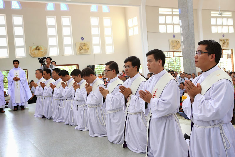Tổng hợp hình ảnh thánh lễ phong chức linh mục ngày 18/03/2015 tại Quảng Ngãi