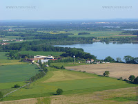 Lhotsky_Dvur_001.JPG