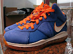 hardwood lebron8 blue 02 First Look at Nike LeBron X Low   Cavs Hardwood Classic?! 
