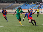  – Léopards espoirs-football de la RDC (bleu) contre les lionceaux du Cameroun (vert) ce 26/07/2011 au stade des Martyrs à Kinshasa, score RDC-Cameroun : 1-0. Radio Okapi/ Ph. John Bompengo