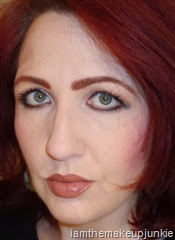 marie papachatzis with SEPHORA IT Shimmering palette and l'oreal infallible eyeliner_3