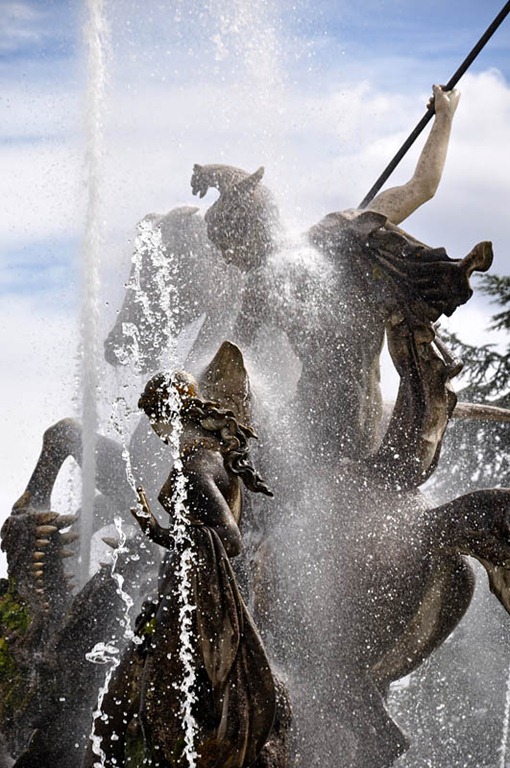 [Fountain%25204%255B3%255D.jpg]