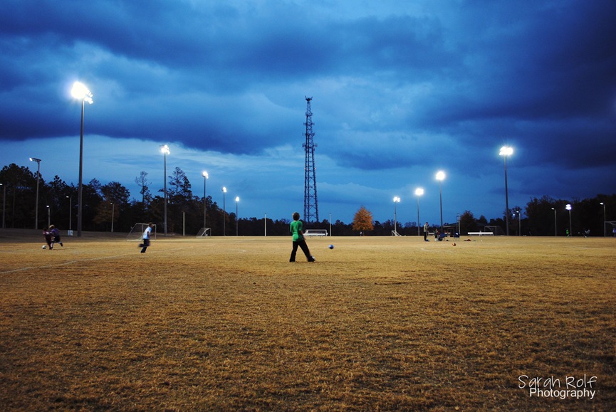 [night-time-soccer-other-cho%255B3%255D.jpg]