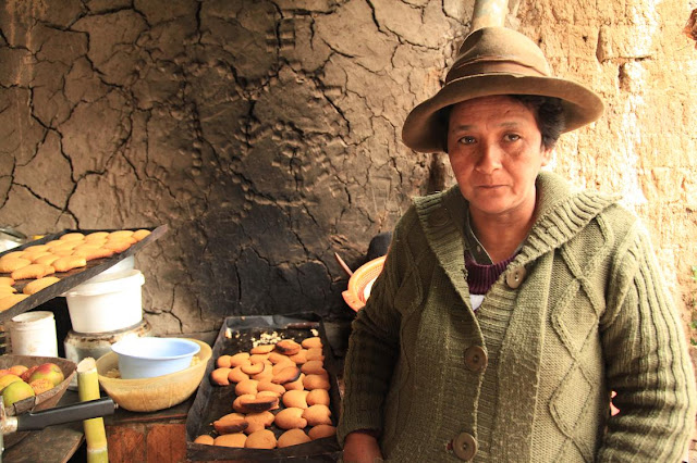 Bolivian baker Lady.jpg
