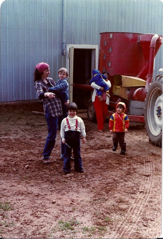 [Sarah-on-the-Carter-farm7.jpg]
