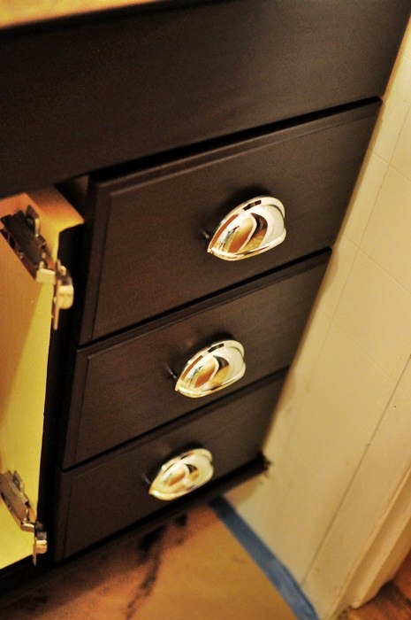 OakCabinets15