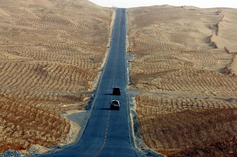 tarim-desert-highway-5 tarim-desert-highway-5