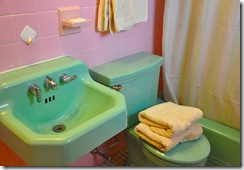 pinkgreenbath