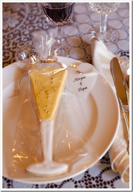 champagne cookie party favors