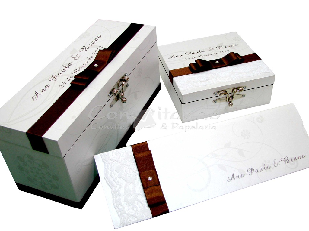 [CAIXA%2520DOCES-MINI-VINHO-E%2520CONVITE%255B3%255D.jpg]