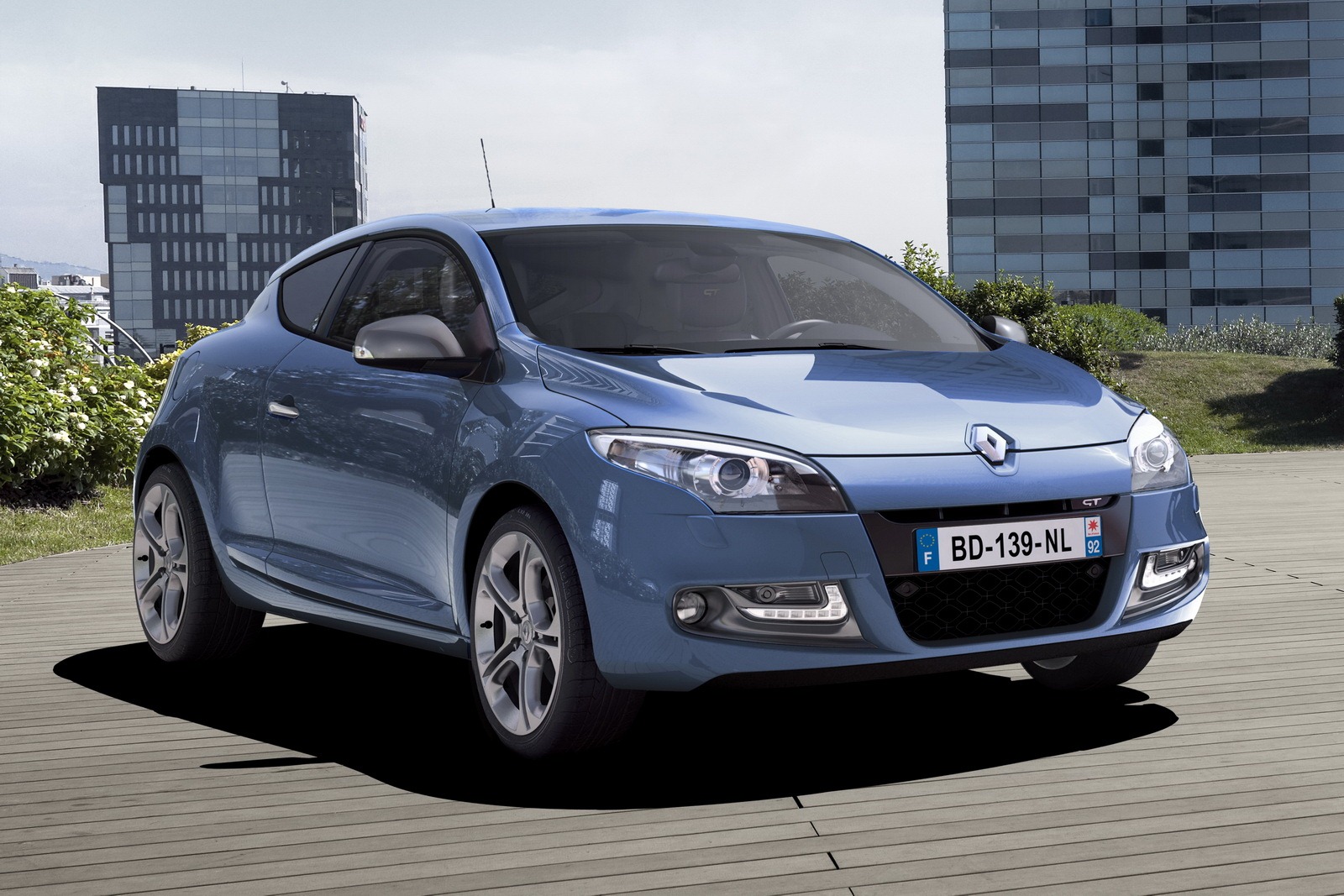 Renault-Megane-3[3].jpg
