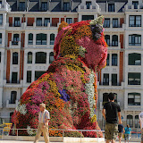 28/07/09 Bilbao, Guggenheim: il cagnolone fiorito allingresso del museo