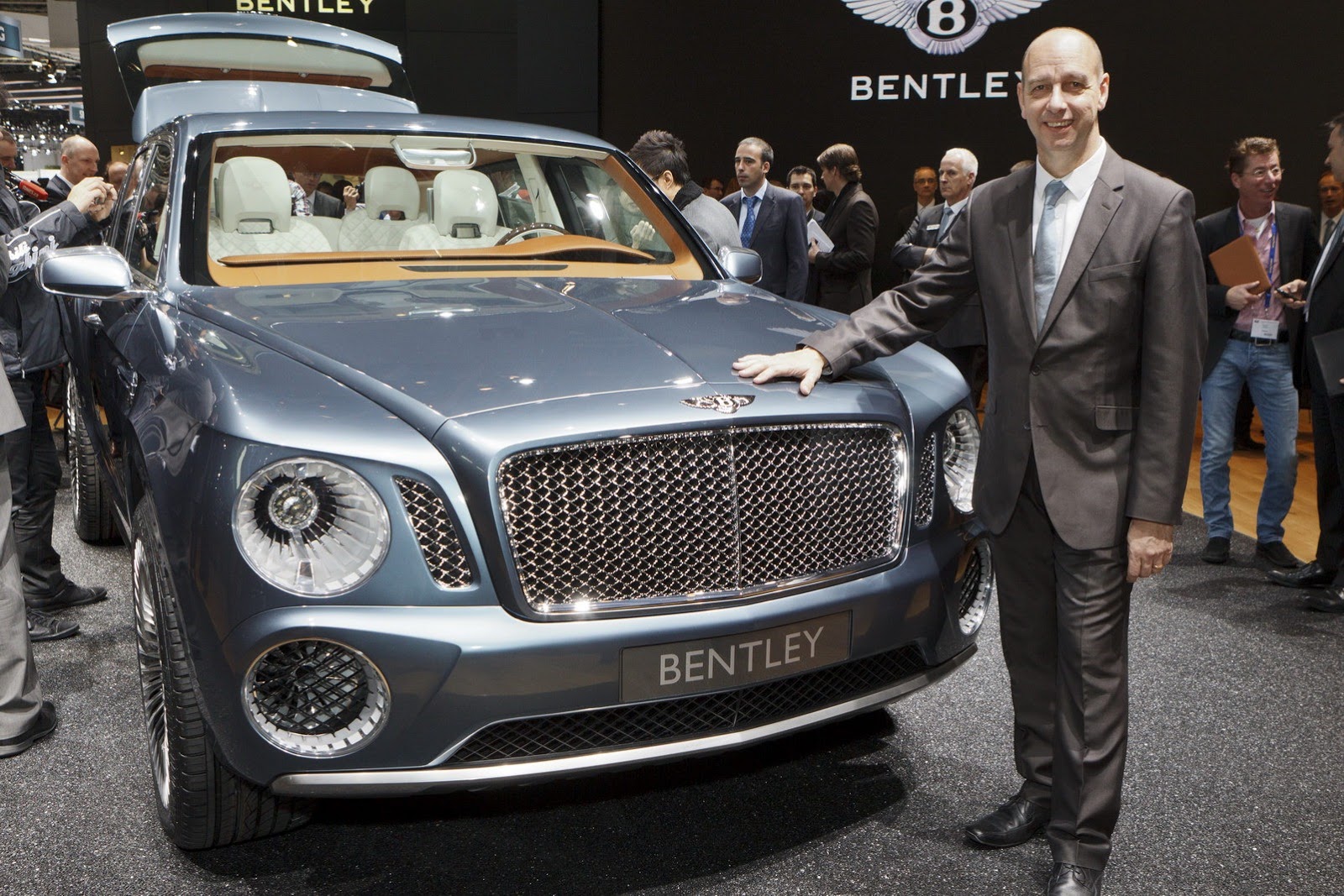 [Bentley-EXP-9-F-10%255B2%255D.jpg]
