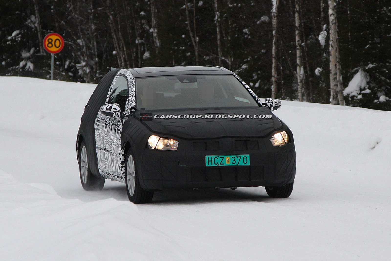 [2013-VW-Golf-3D-11%255B3%255D.jpg]