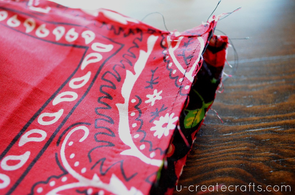 [Drawstring%2520Bandanna%2520Backpack%2520Tutorial%2520Step%252027%255B7%255D.jpg]
